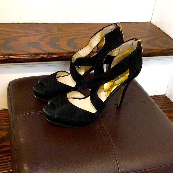 MK MICHAEL KORS Black Suede Peep Toe Gold Zipper Back High Heel Shoes Sz 8-1/2 - Picture 2 of 11